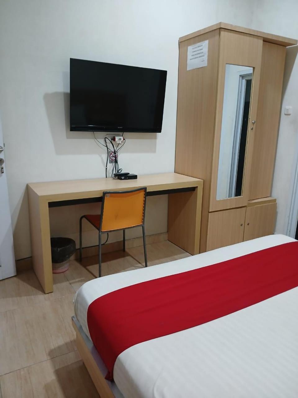 Macan Kumbang Residence Palembang Exterior photo